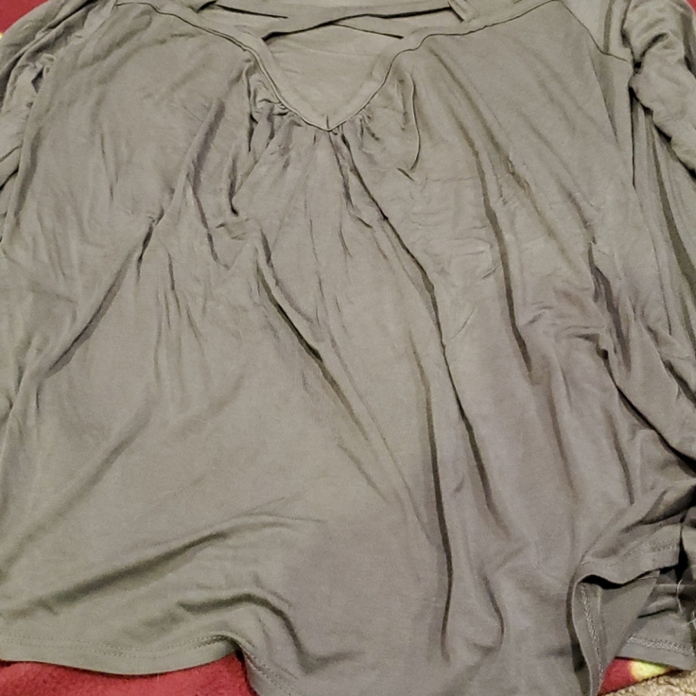 BKE Red Camo Green Top S